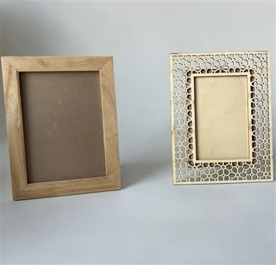 लकड़ी के DIY फोटो फ्रेम